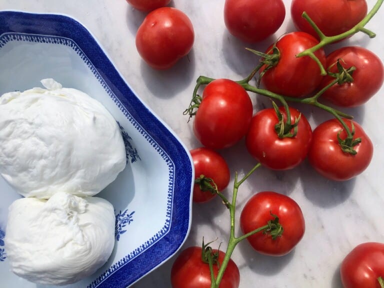 Prosciutto Crudo vs Cotto What’s The Difference? (+ How To Eat Them