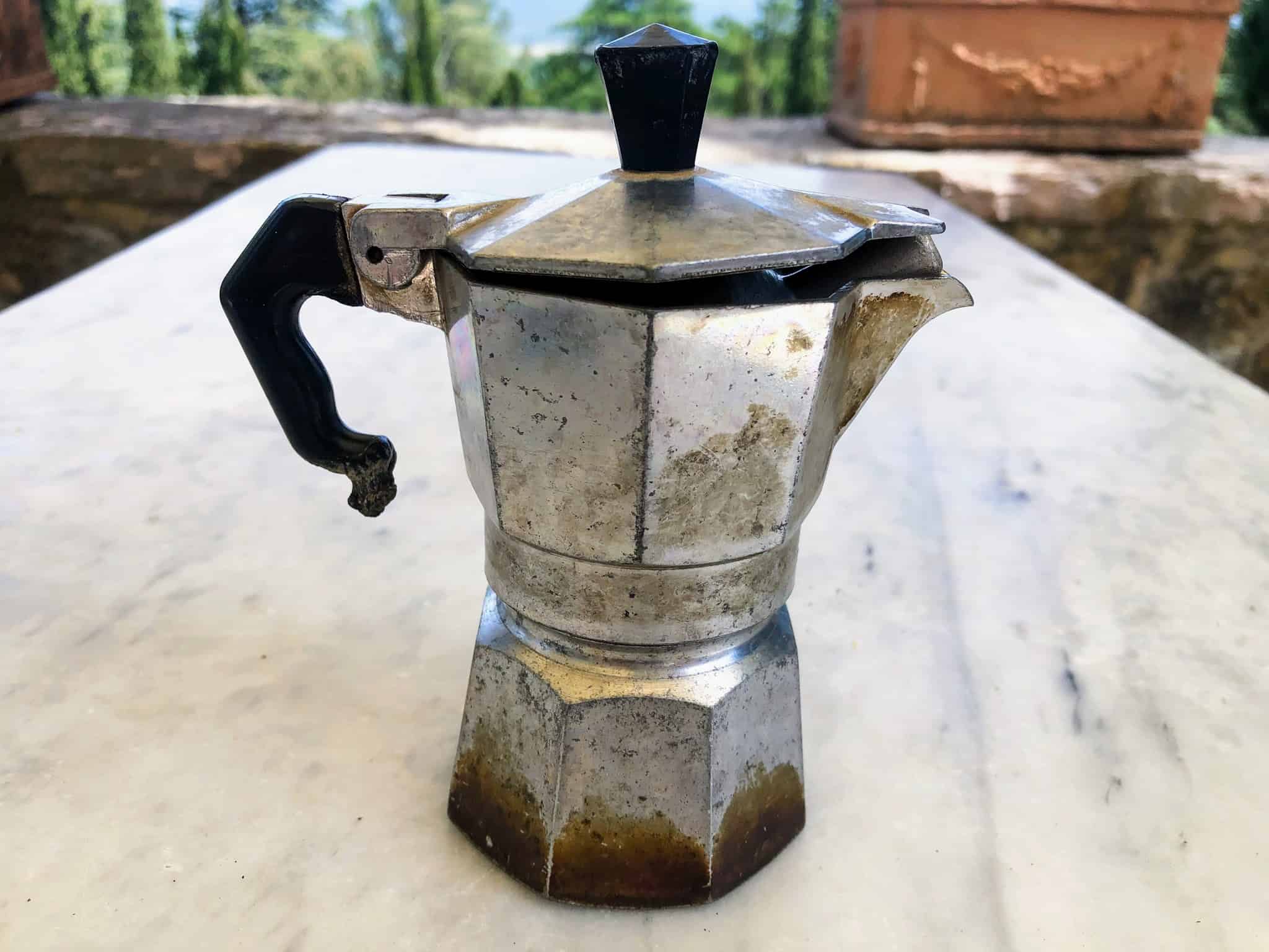 How To Make Coffee In A Moka Pot In 8 Easy Steps Eating Around Italy