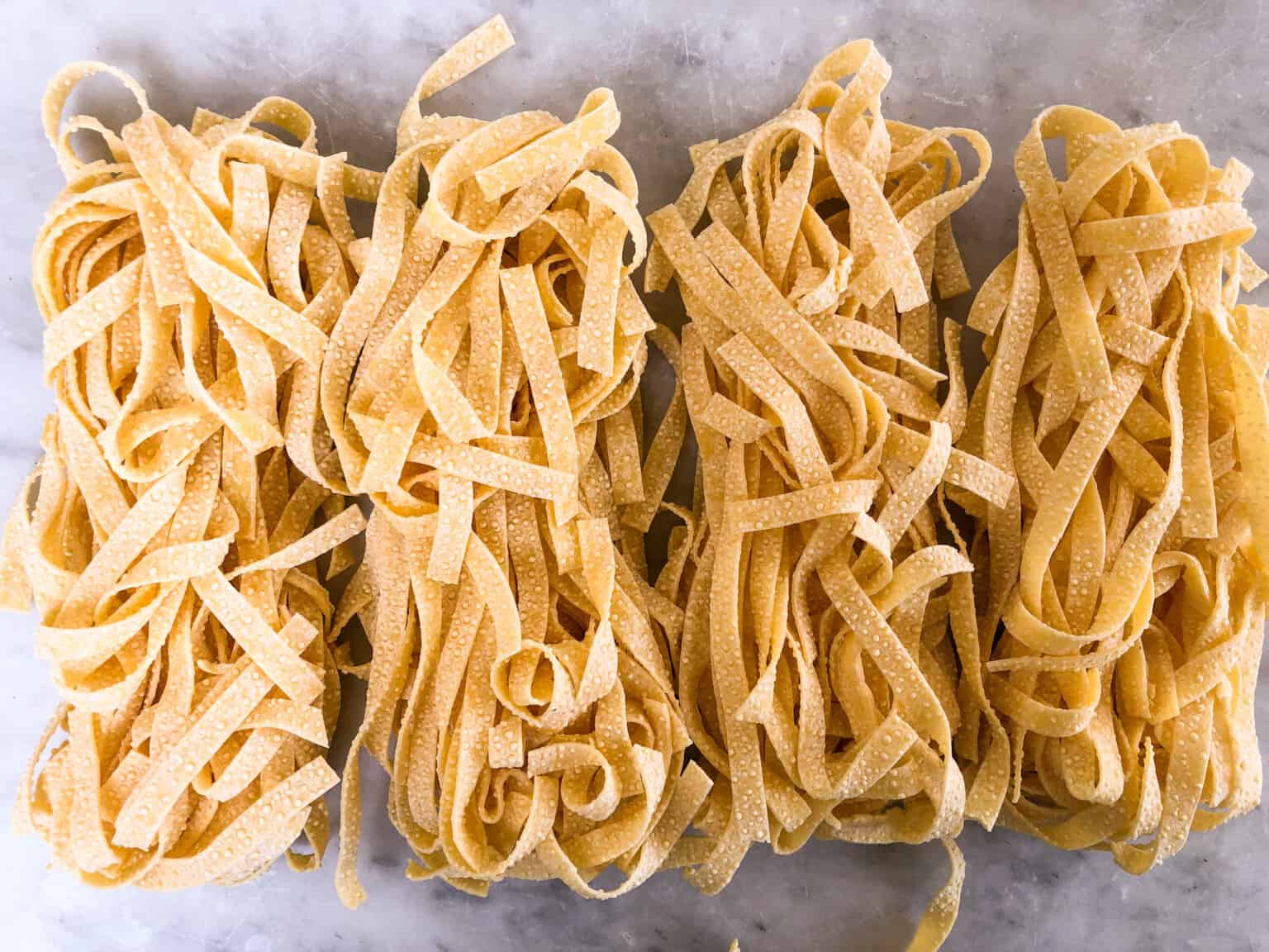 Gnocchi Vs Pasta What’s The Difference? + When To Use Them Eating