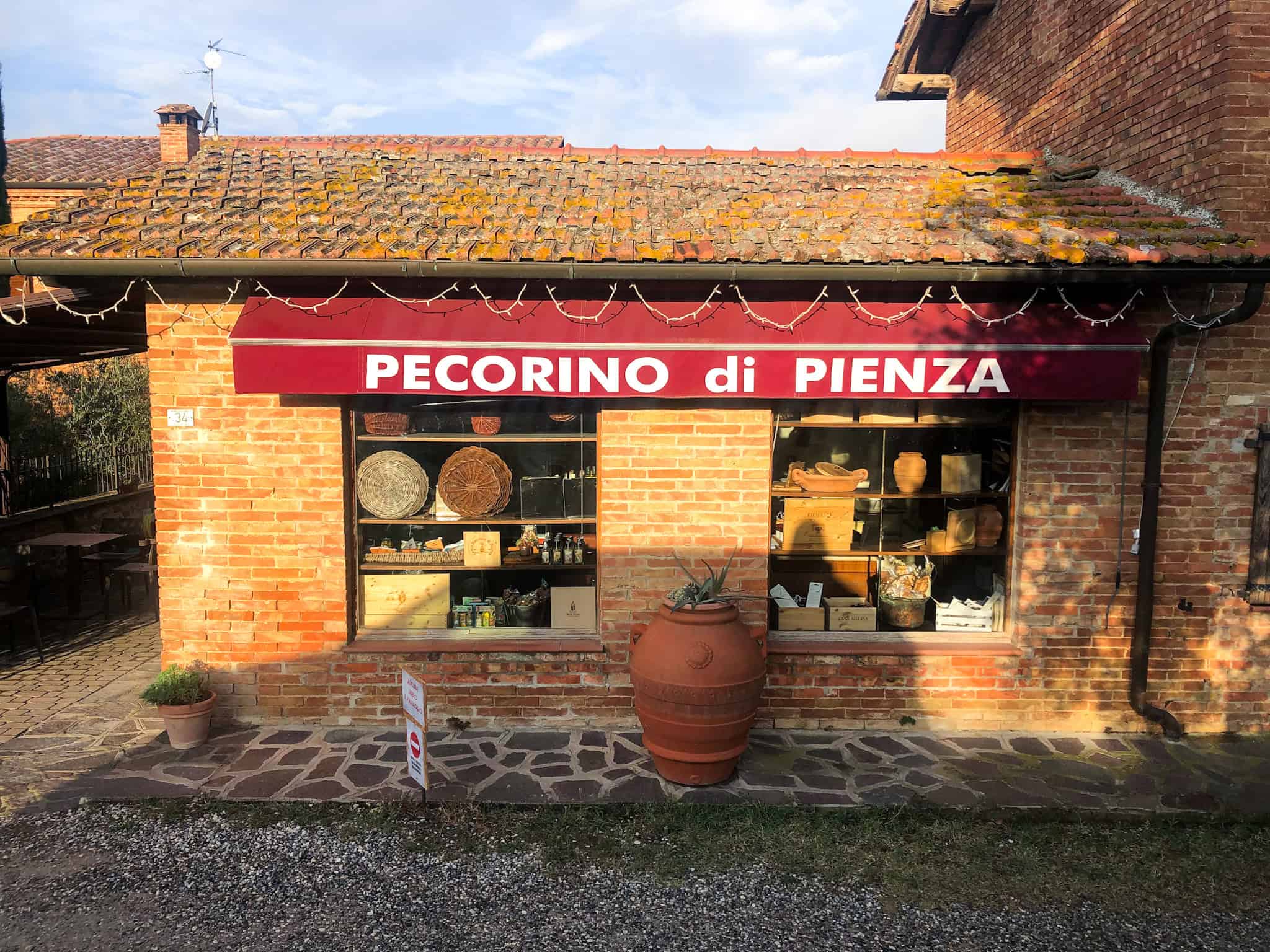 la buca di enea pienza
